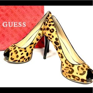 9.5 GUESS Pump open toe
